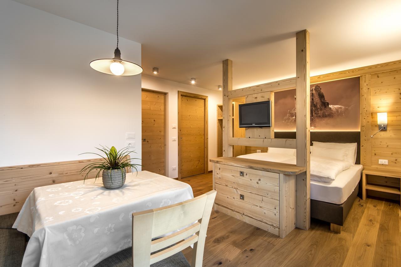 Garni Larix Hotel Colfosco Luaran gambar