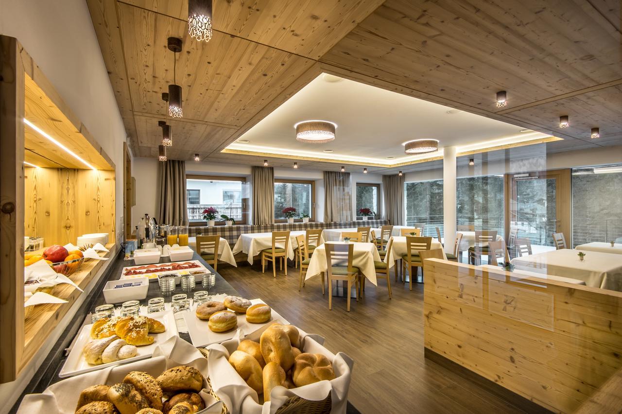 Garni Larix Hotel Colfosco Luaran gambar